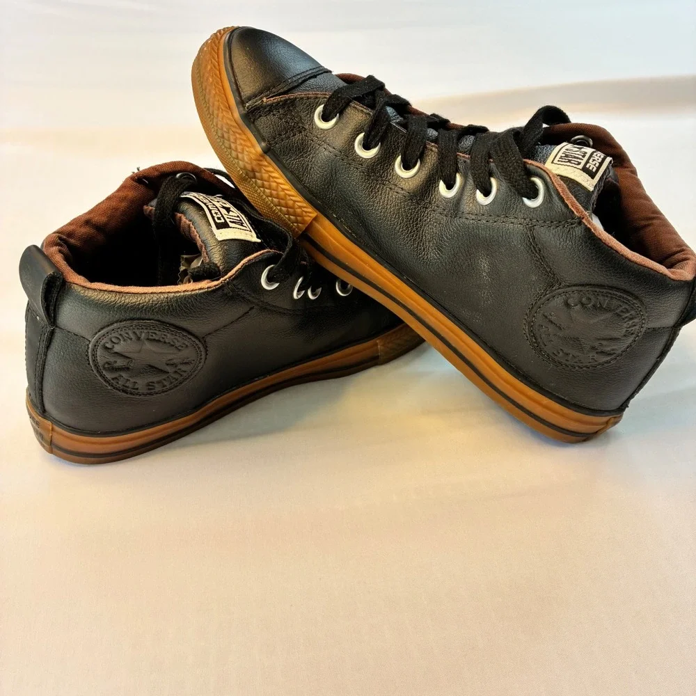 Converse Chuck Taylor All Star Street Mid Black Leather Gum Sole 645196C Size 6Y